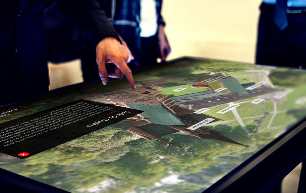 AVA Table interactive